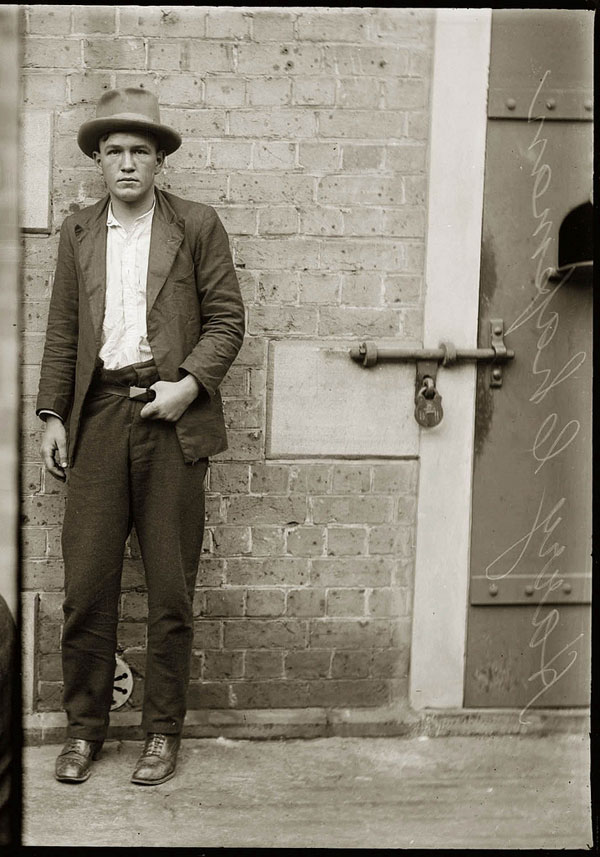 vintage 14 Vintage Portraits of Criminals from 1920's
